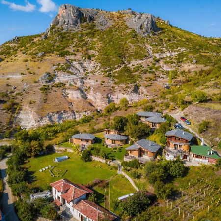 Eco Village Under The Cliffs Ilindentsi Eksteriør bilde