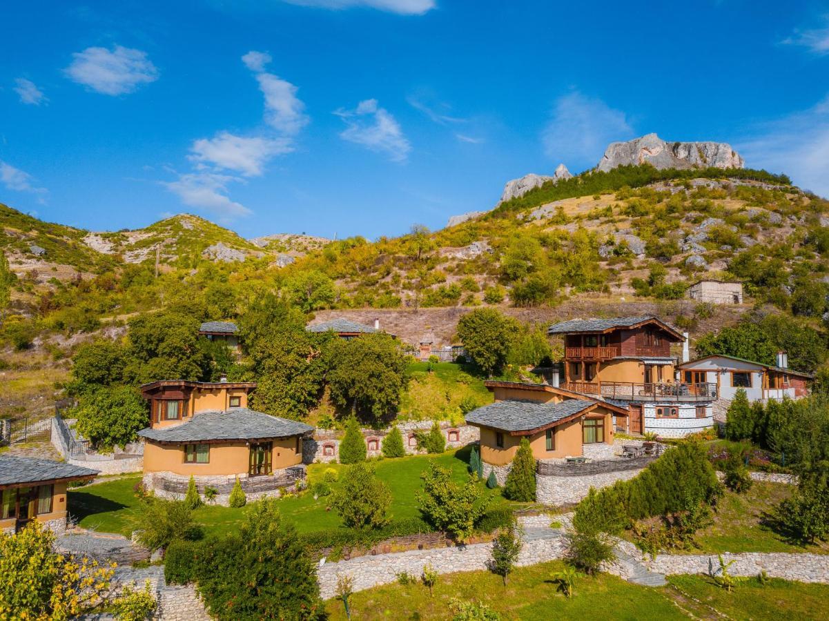 Eco Village Under The Cliffs Ilindentsi Eksteriør bilde