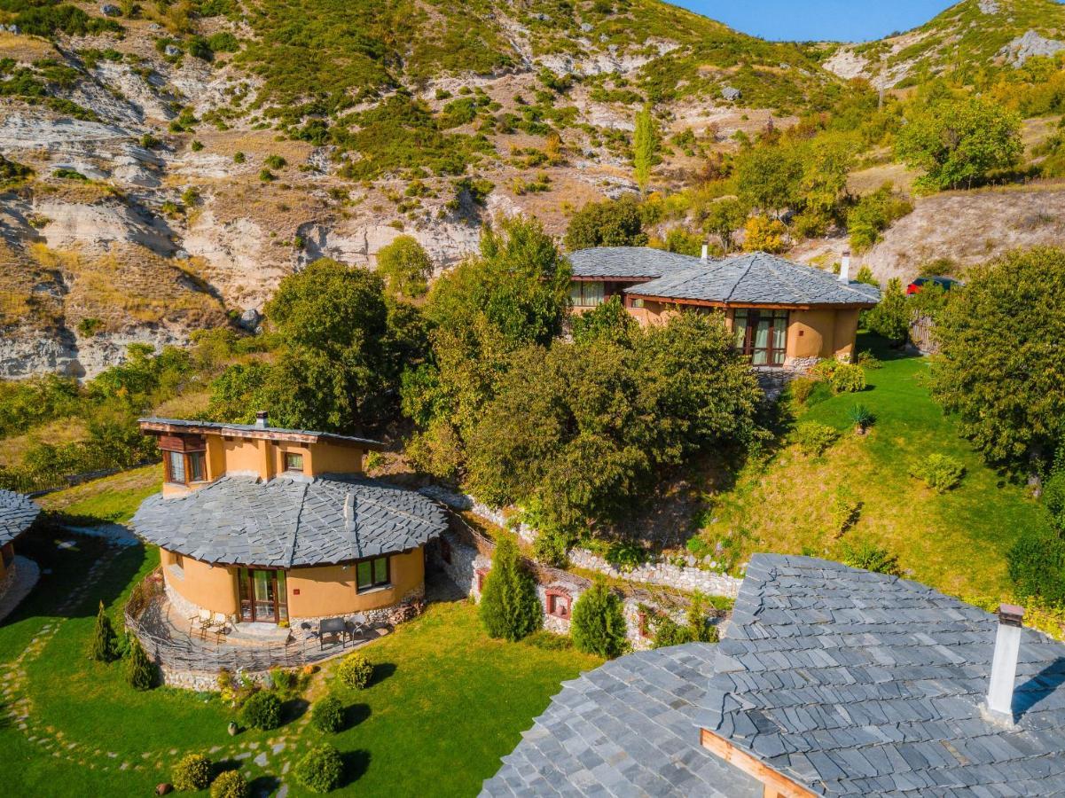 Eco Village Under The Cliffs Ilindentsi Eksteriør bilde