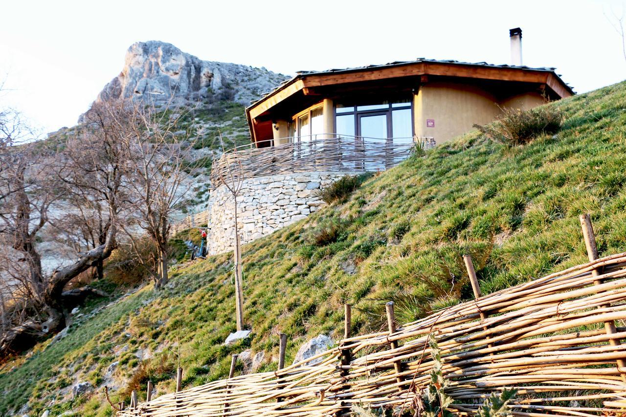 Eco Village Under The Cliffs Ilindentsi Eksteriør bilde